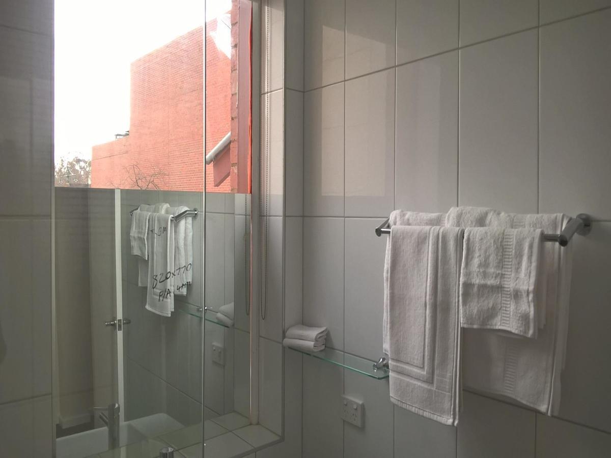 Crown Cbd Motel - City Location Бендиго Екстериор снимка