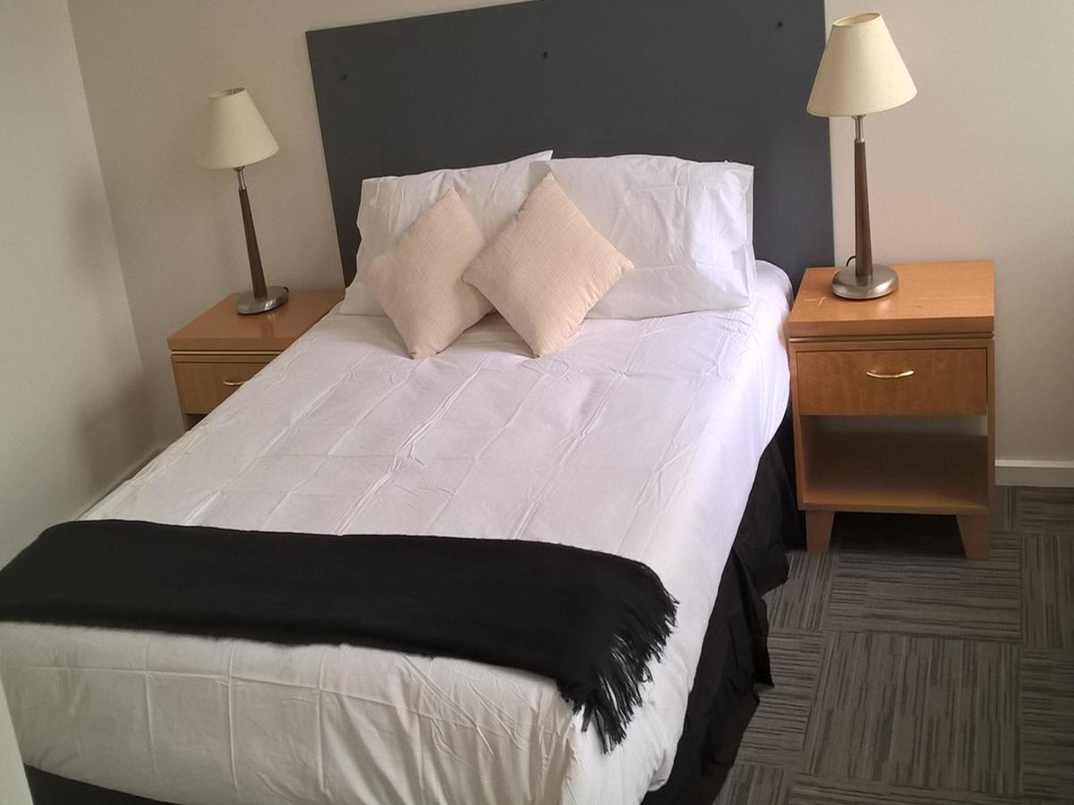Crown Cbd Motel - City Location Бендиго Екстериор снимка