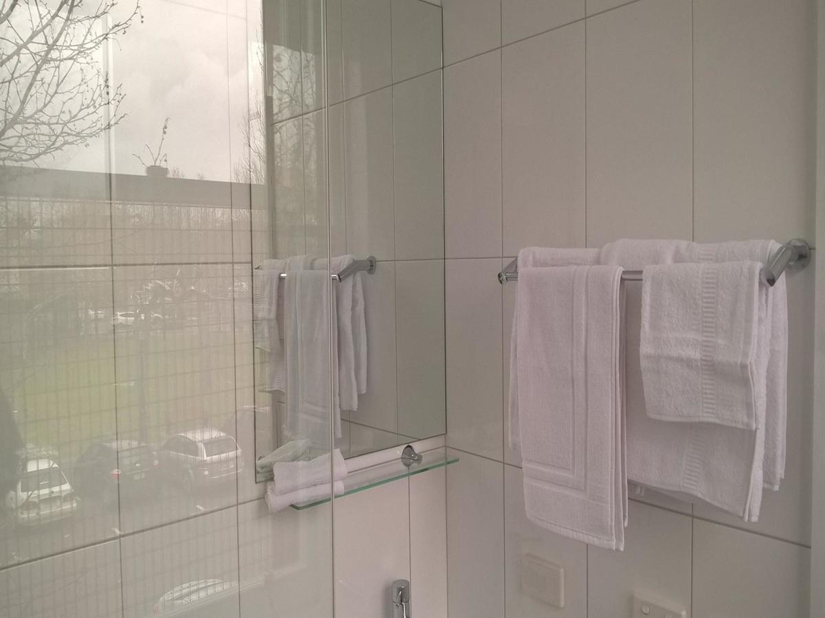 Crown Cbd Motel - City Location Бендиго Екстериор снимка