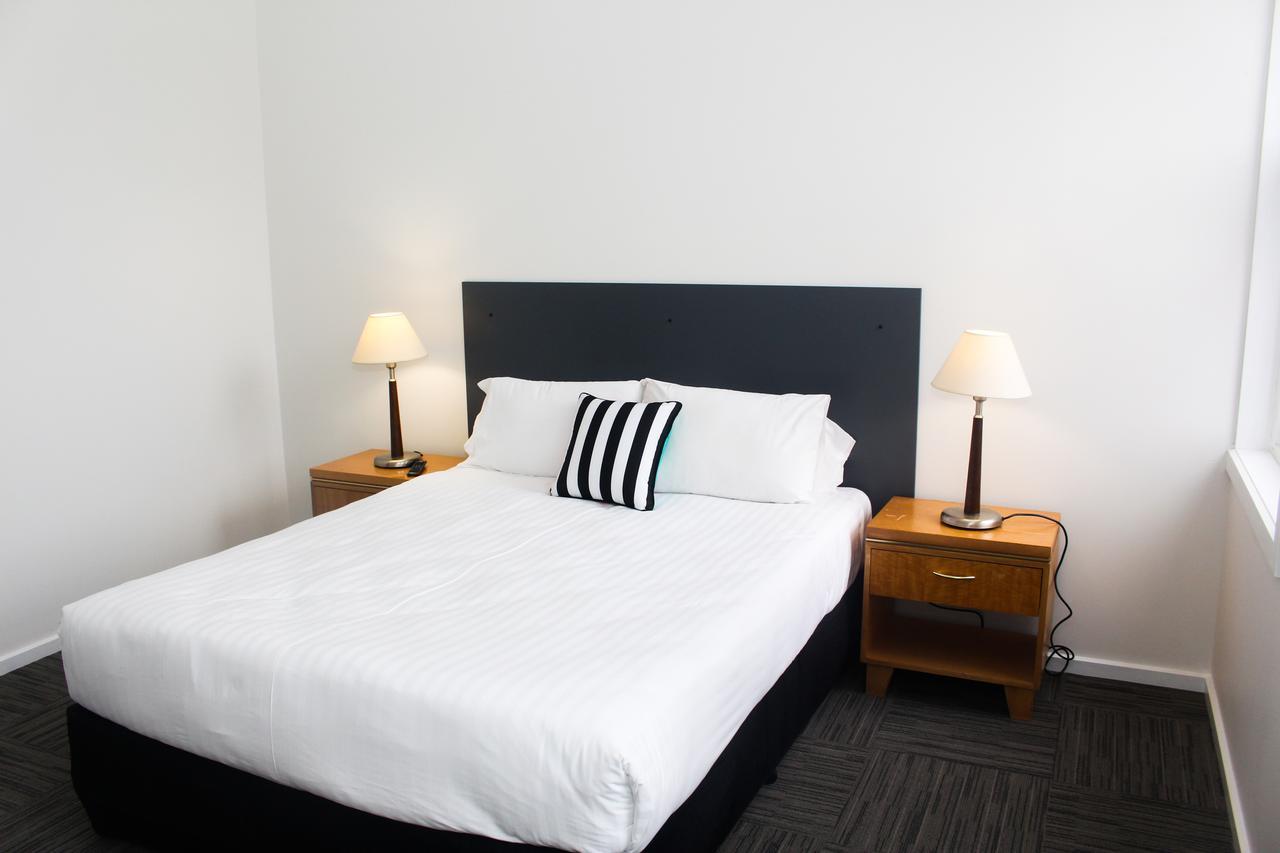 Crown Cbd Motel - City Location Бендиго Екстериор снимка