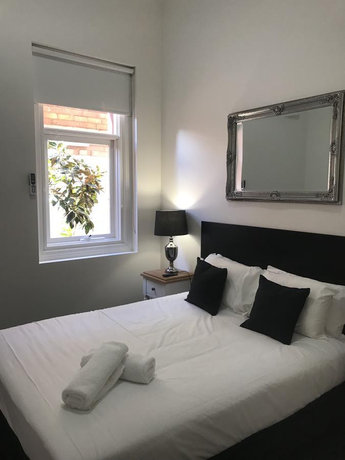 Crown Cbd Motel - City Location Бендиго Екстериор снимка