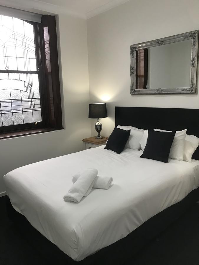 Crown Cbd Motel - City Location Бендиго Екстериор снимка