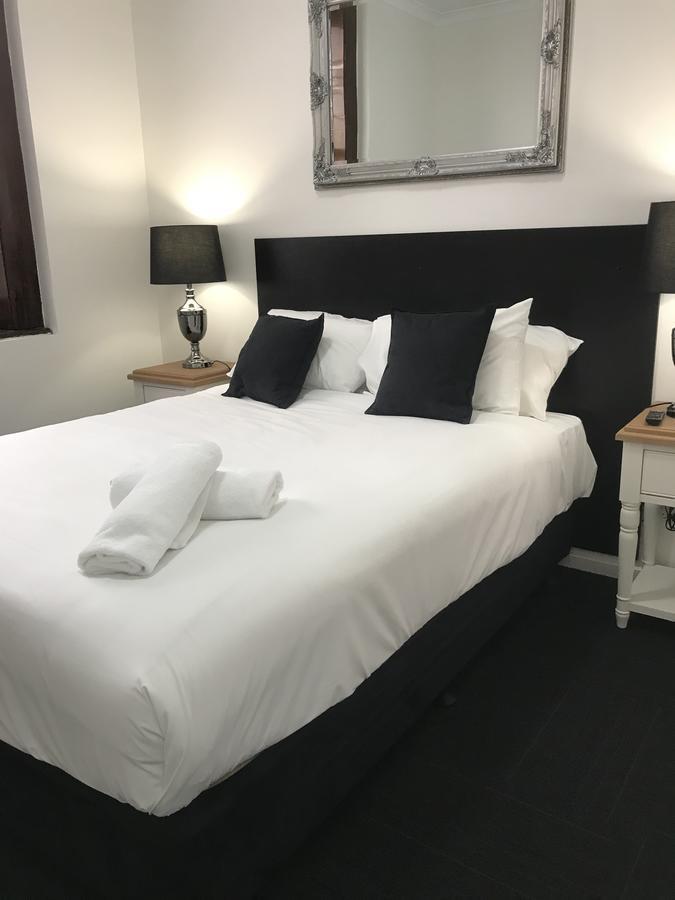 Crown Cbd Motel - City Location Бендиго Екстериор снимка